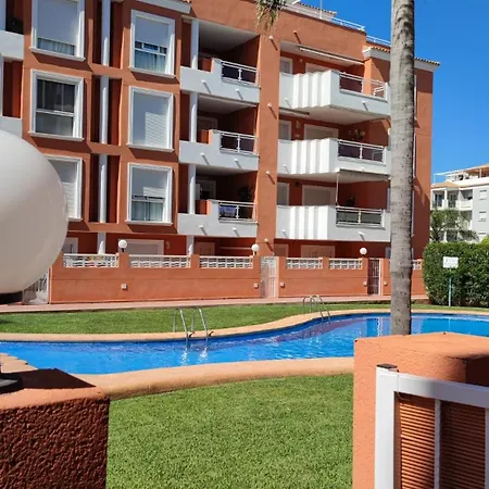 Apartamento Planta Baja Con Piscina